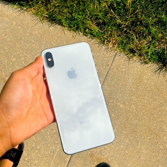 iPhone XR no crack brand new condition !